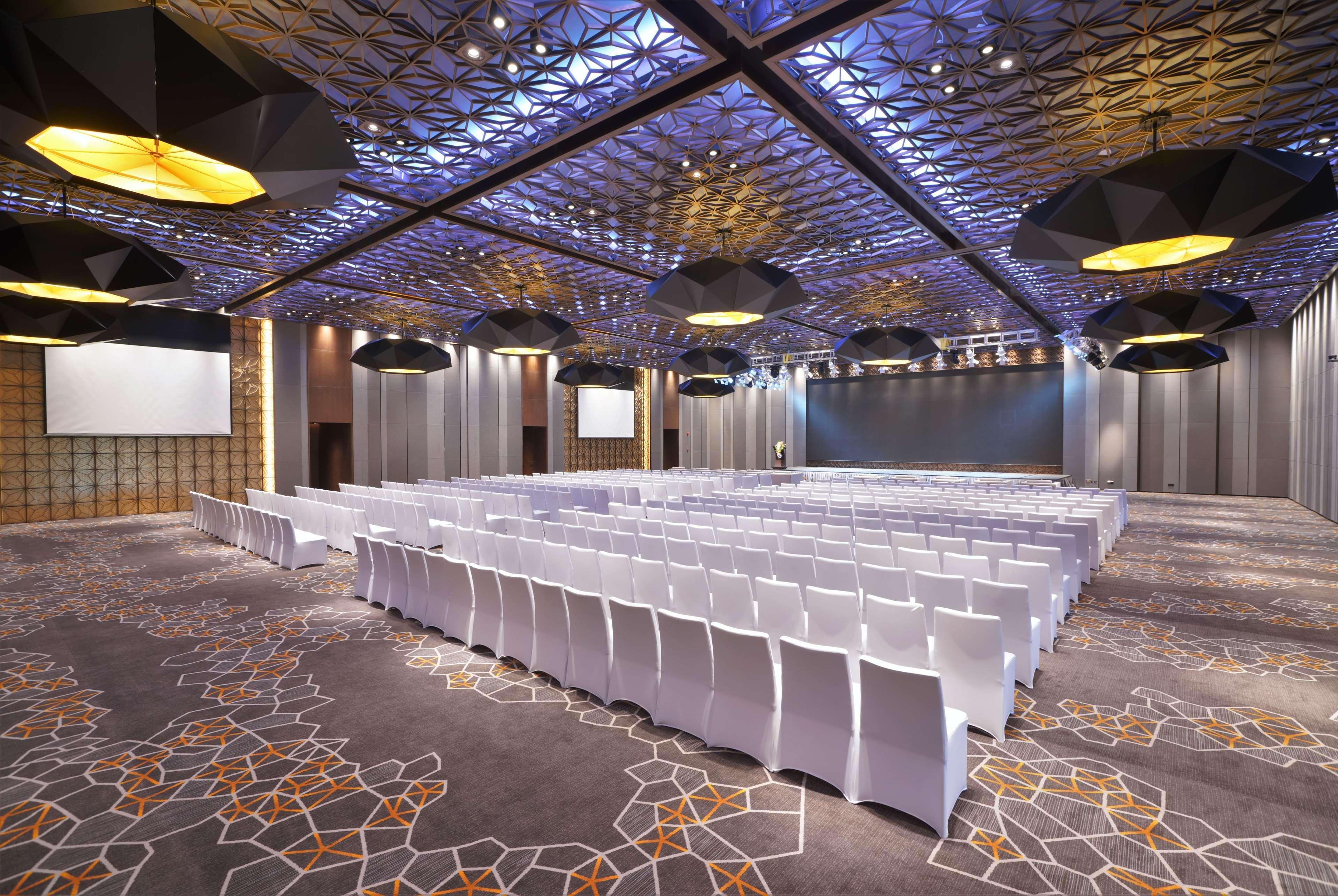 Wyndham Grand Yangon Hotel Exterior foto